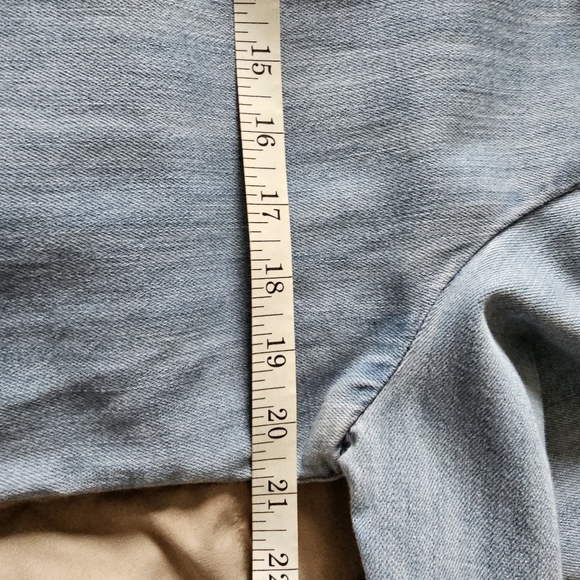 Frame Denim - Puff sleeve denim Voluminous top Size Medium. Excellent condition - Picture 6 of 10